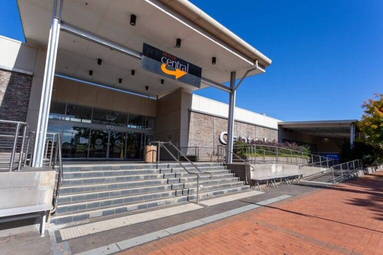 Griffith Central_ Shopping & Markets